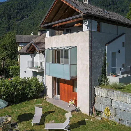 Maison 4 Soleil. Casa Design Luce E Natura Nyaraló