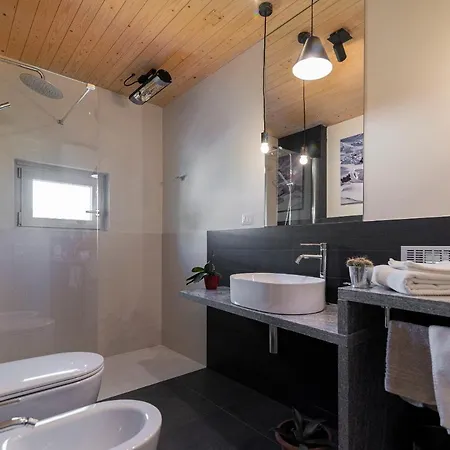 Maison 4 Soleil. Casa Design Luce E Natura Crodo