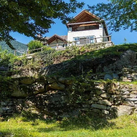 Maison 4 Soleil. Casa Design Luce E Natura Crodo