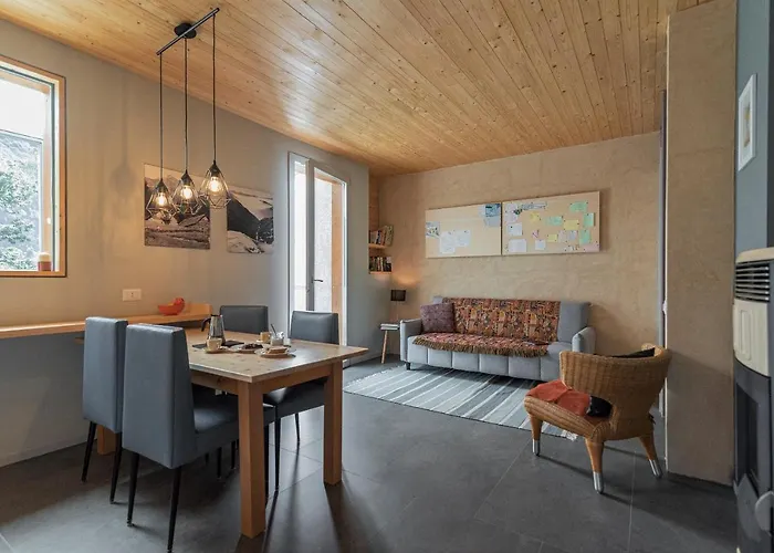 Maison 4 Soleil. Casa Design Luce E Natura Crodo