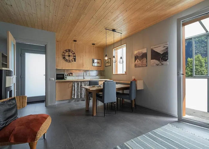 Maison 4 Soleil. Casa Design Luce E Natura *