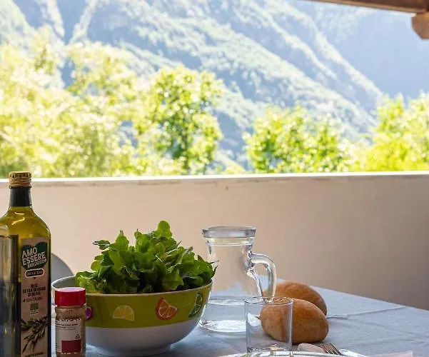 Maison 4 Soleil. Casa Design Luce E Natura * Crodo