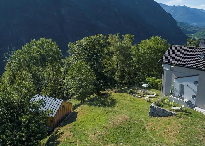 Maison 4 Soleil. Casa Design Luce E Natura Crodo