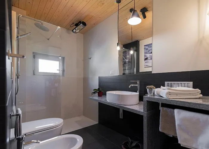 Maison 4 Soleil. Casa Design Luce E Natura Crodo