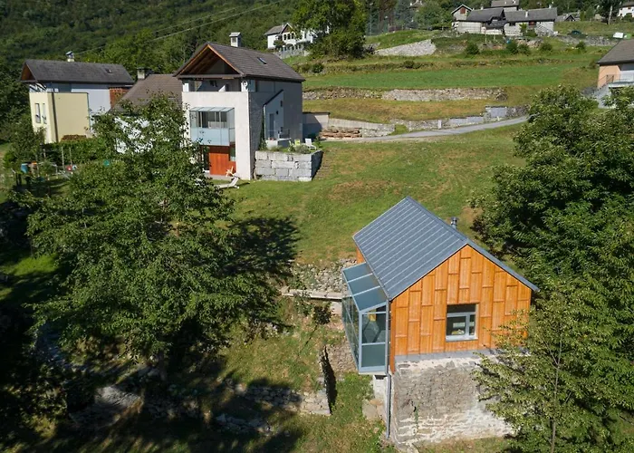 Сasa de vacaciones Maison 4 Soleil. Casa Design Luce E Natura Crodo